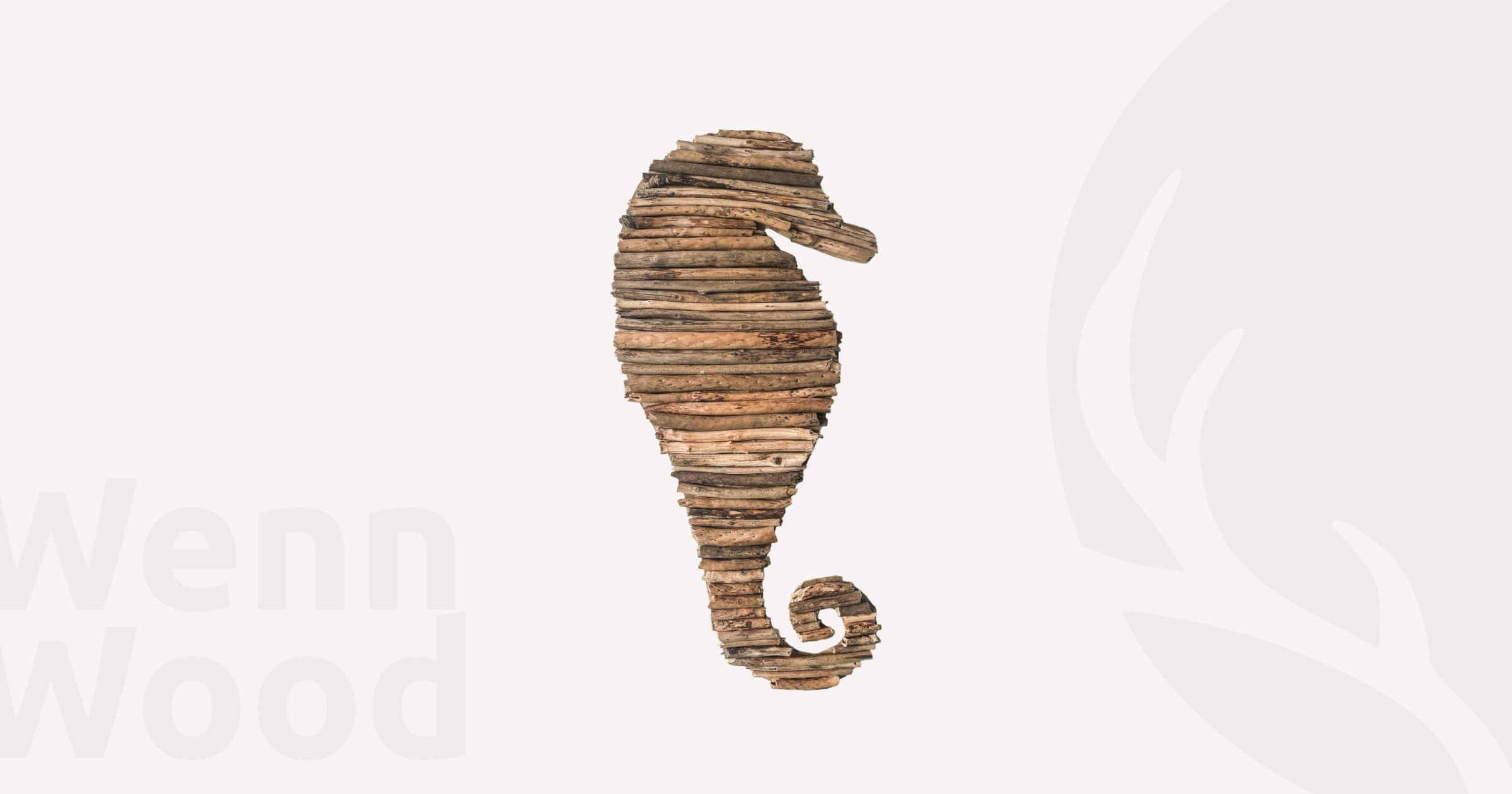 Décoration suspendue Hippocampe - Élégance maritime en bois
