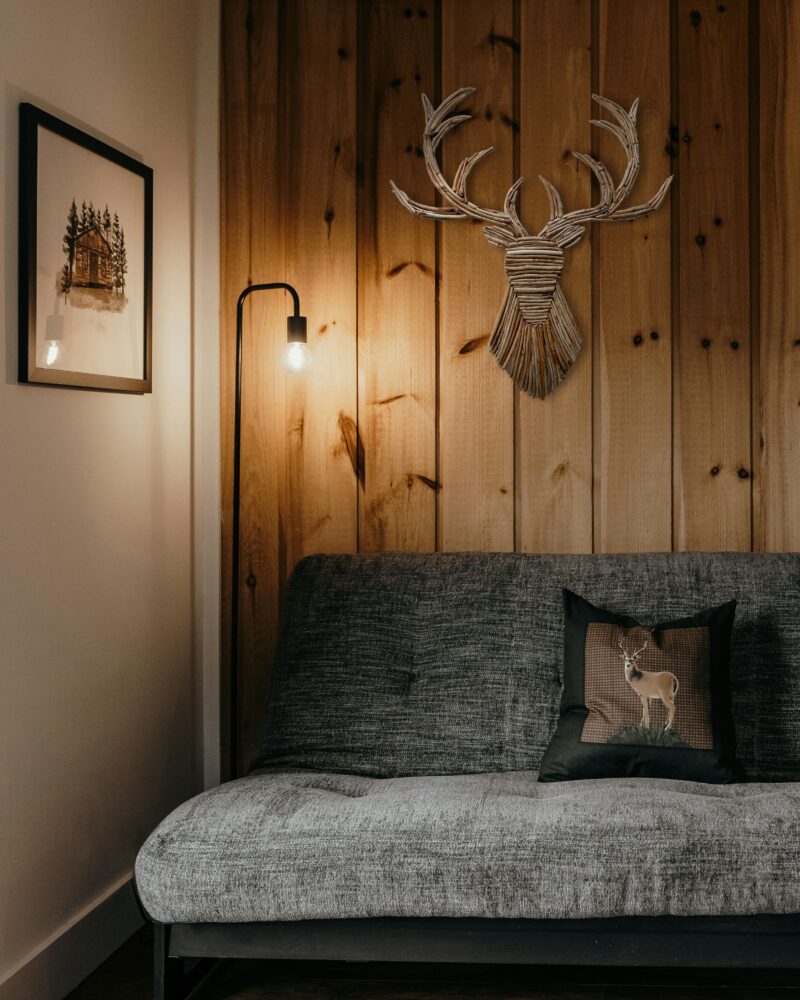 Cerf en bois flotté : nature et élégance pour décorer vos murs - 8
