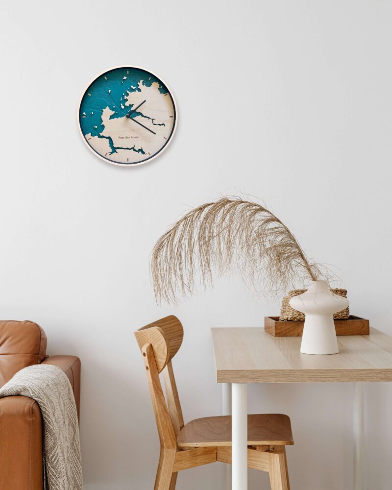 Wenn O'Clock Edition : Horloge murale aux contours du littoral breton - 3